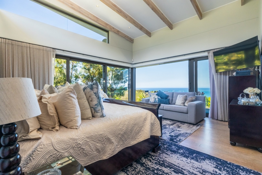 5 Bedroom Property for Sale in Wilderness Heights Western Cape